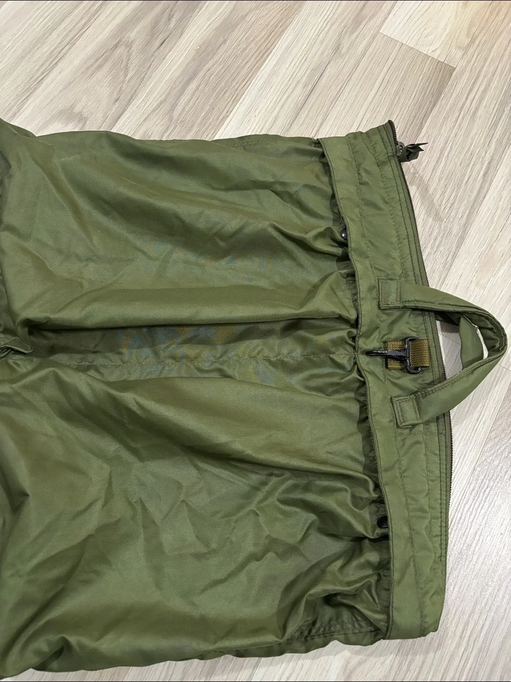 Flyers Helmet US Army Bag UNICOR Green Men's Olive Green Nylon Tote